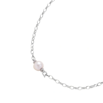 Oria Pearl Necklace