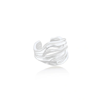 Coralie Wave Ring, ring turned to show the band opening and wave profile