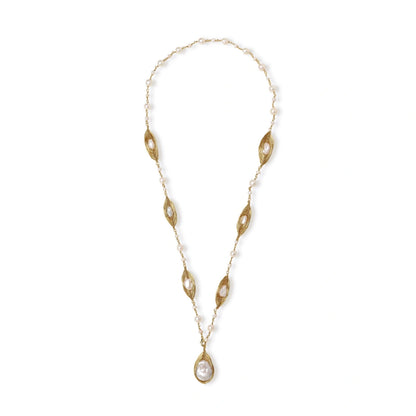 Golden Leaf Baroque Necklace in gold-plated brass with freshwater and baroque pearls