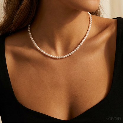Laurel Pearl Necklace