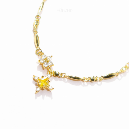 Lunaris Bloom Necklace