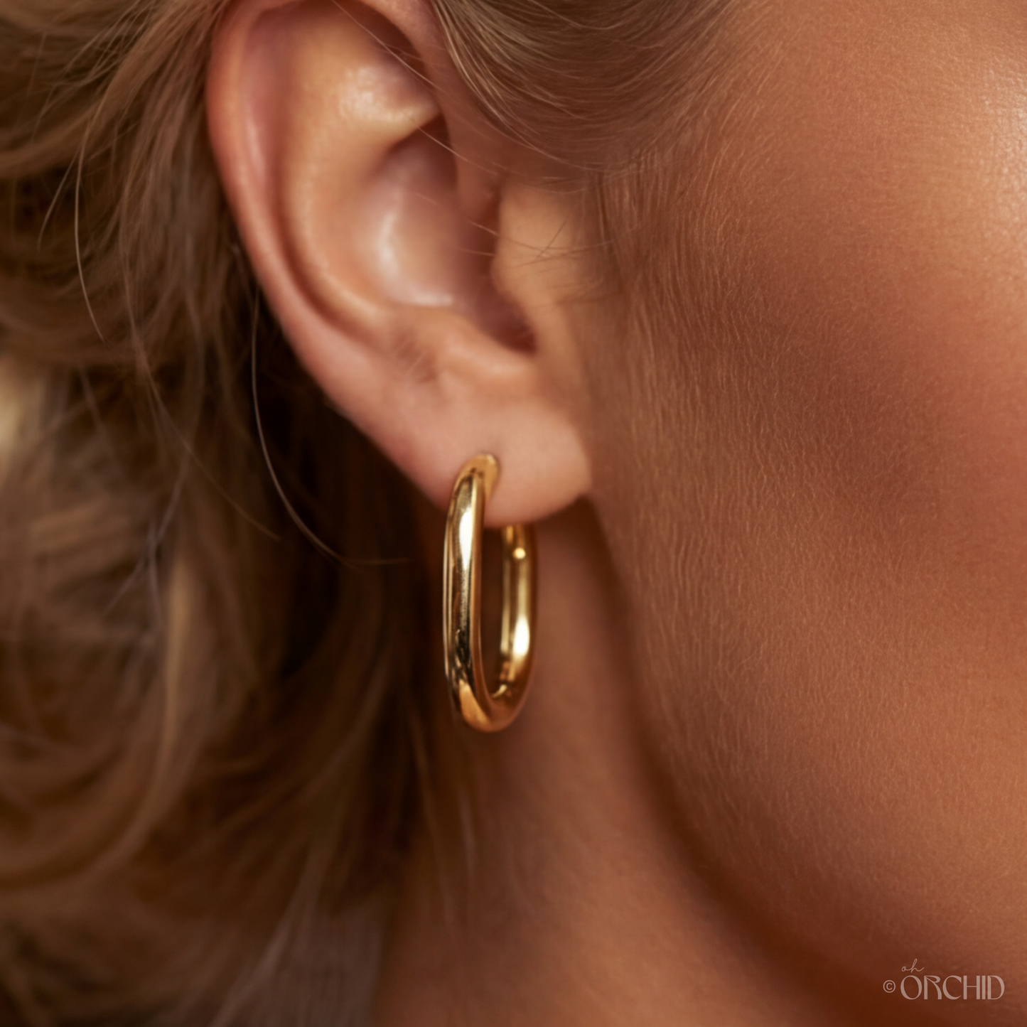 Lucia Hoops