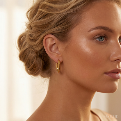 Lucia Hoops
