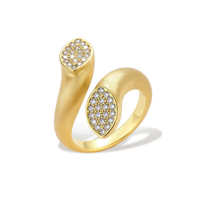 Marcelline Dual Spark Ring, close-up of the pavé zirconia detail